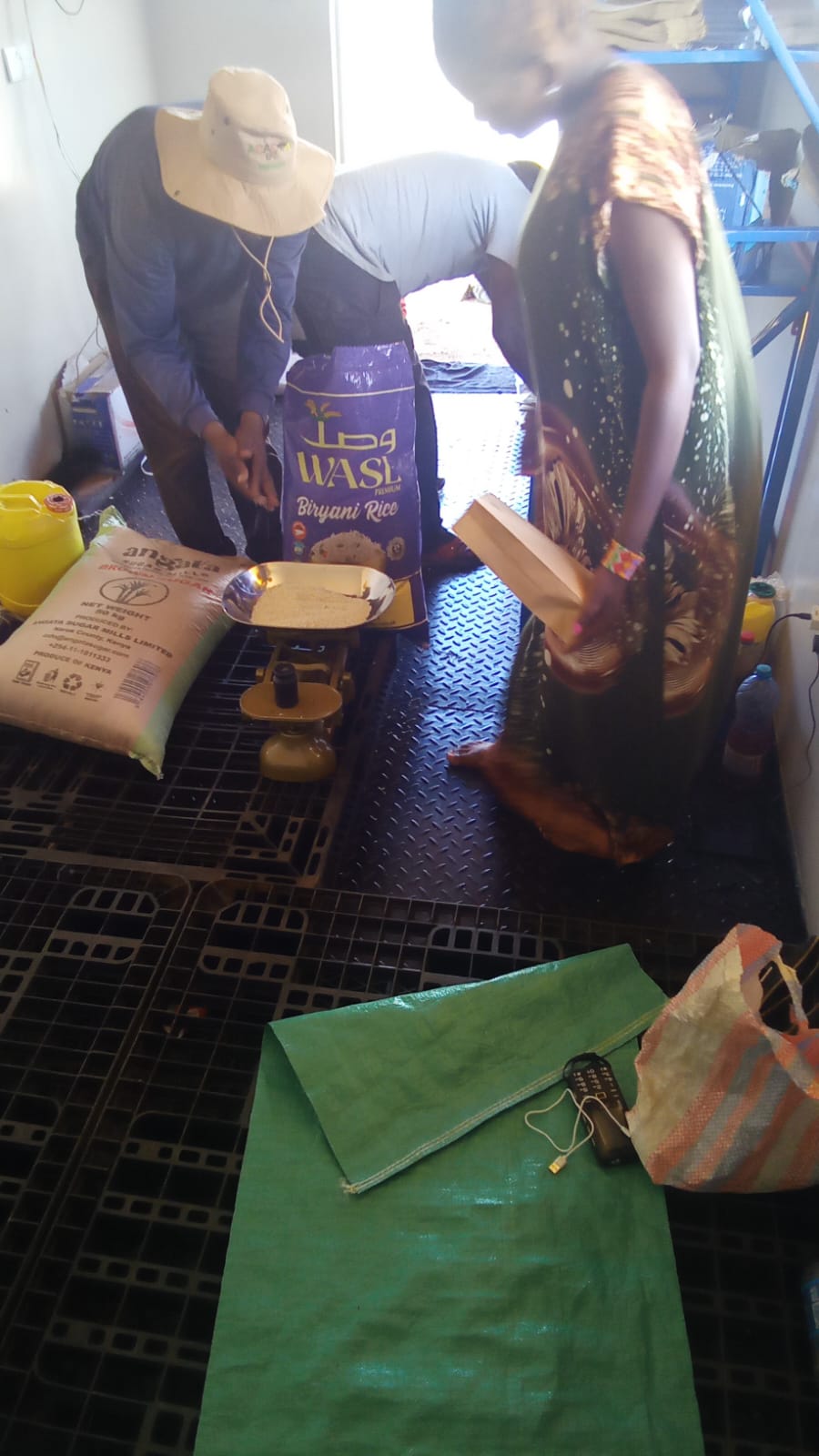 Weighing gum arabic at Dukawala shop